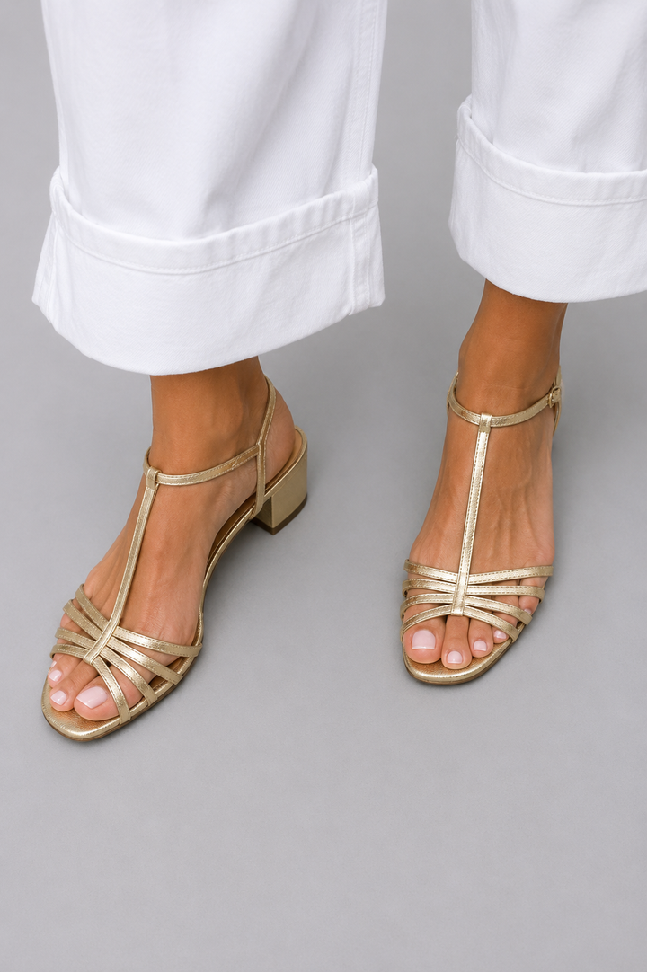 Ladina | Goldene Alltagssandaletten