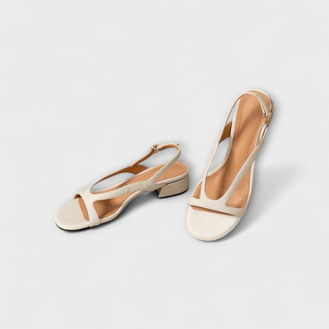 Evelyn - Elegante Flache Sandalen Minna mit Raffiniertem Finish