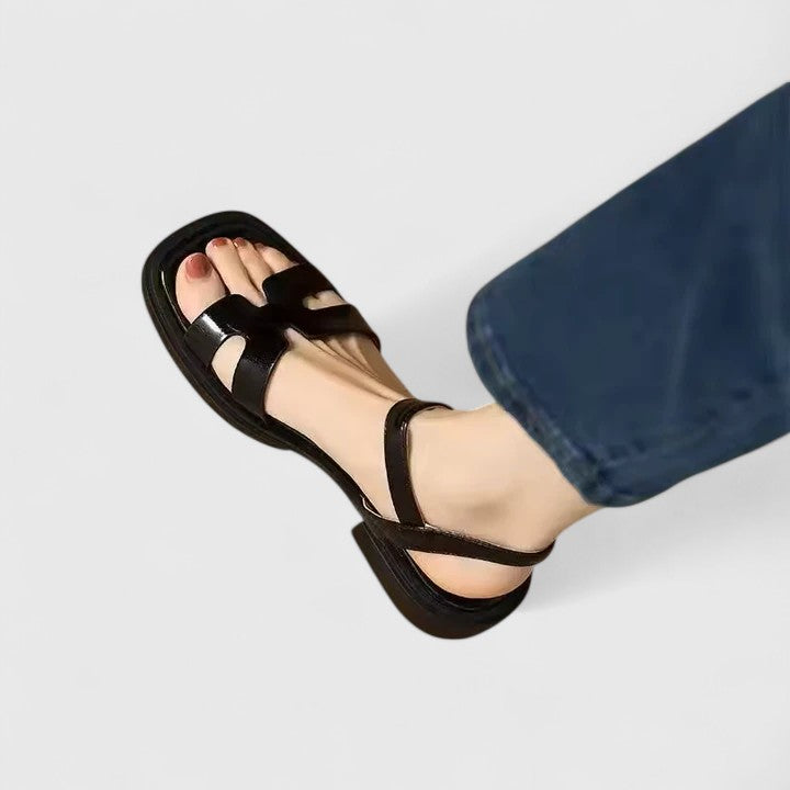 Deliane - Elegante Flache Sandalen