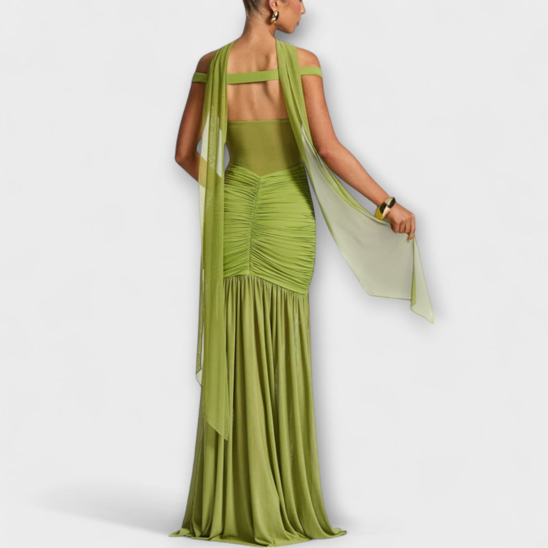 Therese – Schlitzkleid mit Wow Faktor